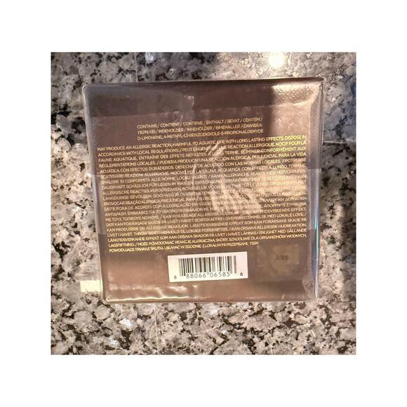 New Tom Ford Neroli Portofino Candle - Picture 6 of 6